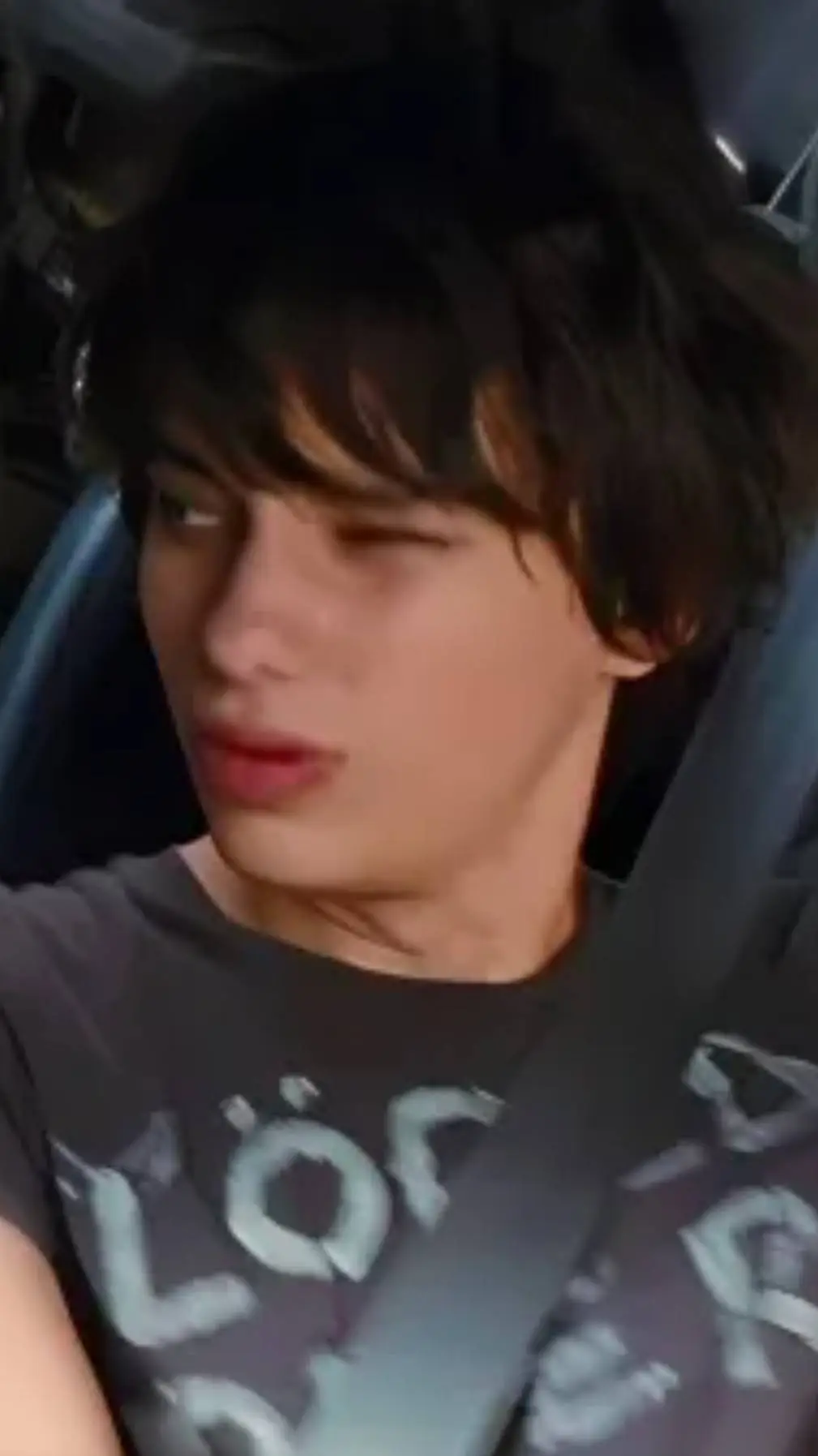 ai character: rodrick heffley  background