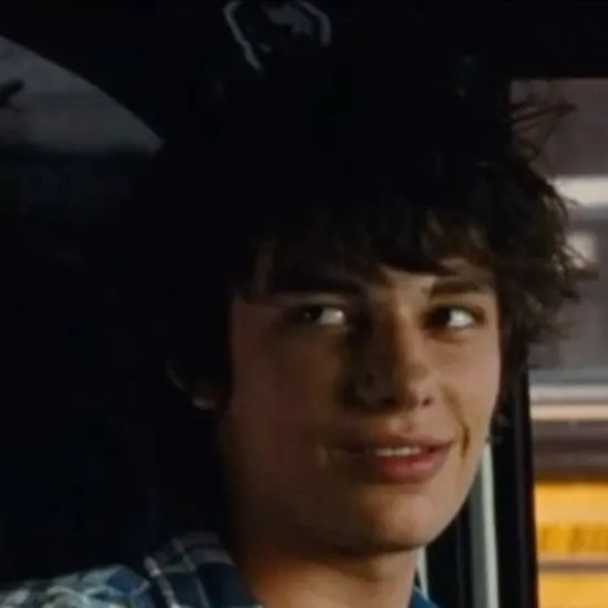 chat with ai character: rodrick heffley