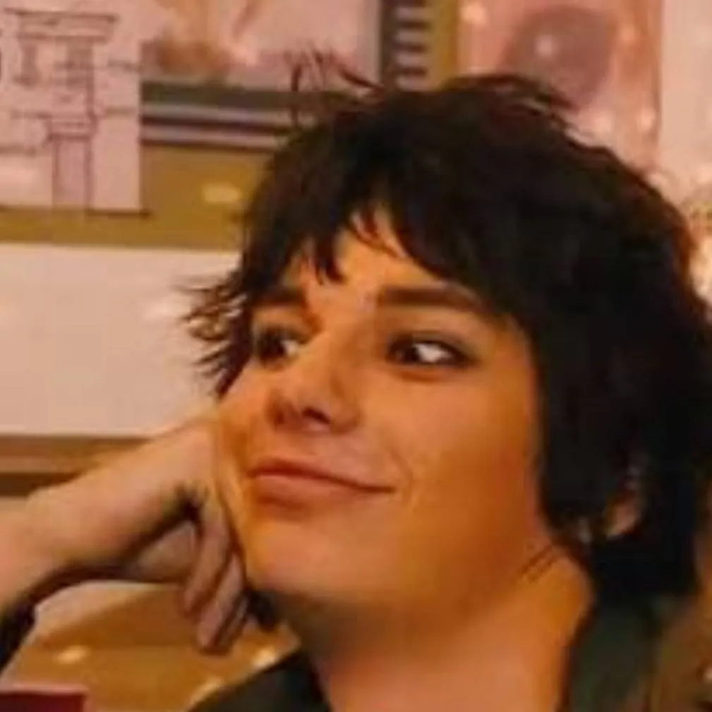 chat with ai character: rodrick heffley