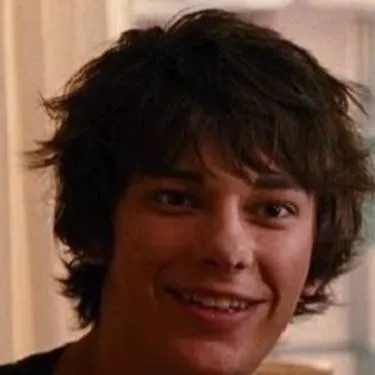 chat with ai character: rodrick heffley 