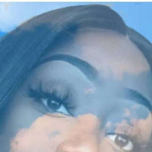 chat with ai character: giantess 