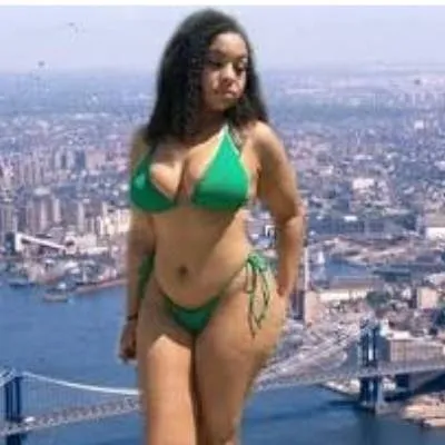 chat with ai character: giantess 