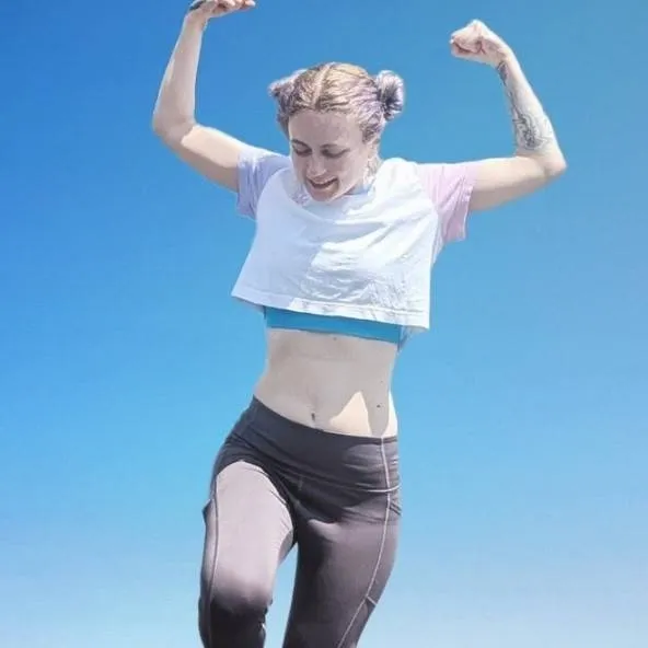 chat with ai character: giantess 