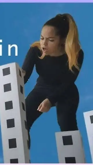 ai character: giantess  background