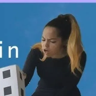 chat with ai character: giantess 