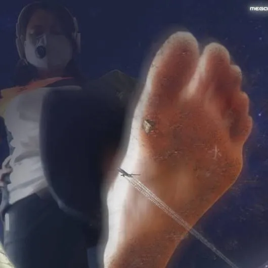 chat with ai character: giantess 