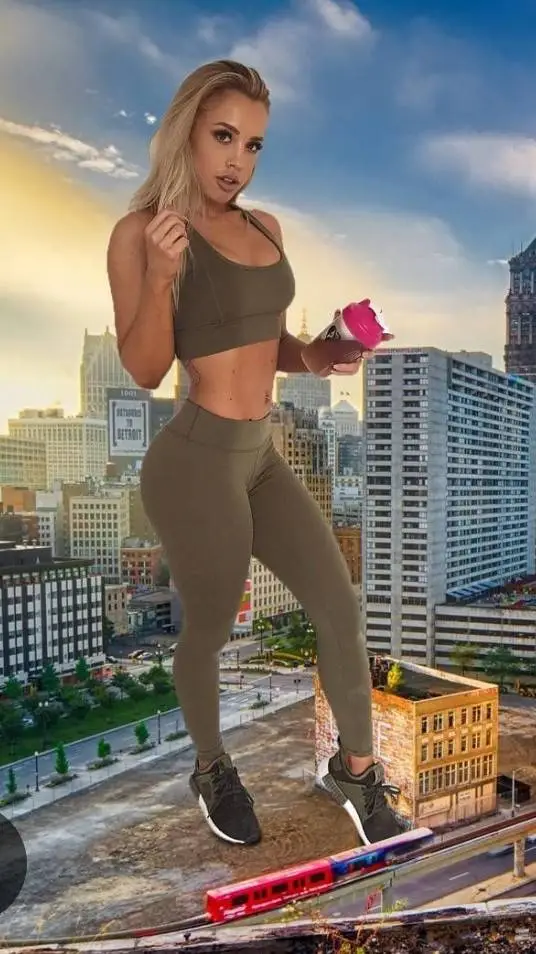 ai character: giantess  background