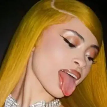 chat with ai character: IceSpice