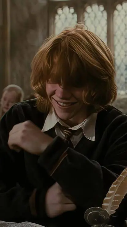 ai character: RON WEASLEY  background