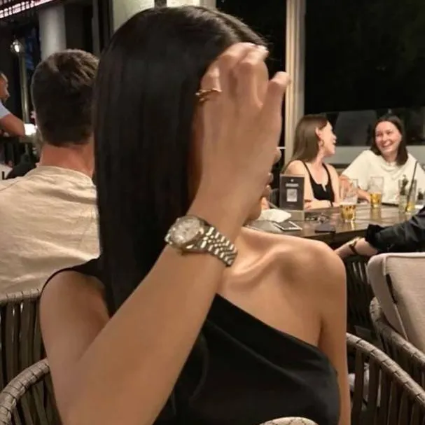 chat with ai character: Hannah