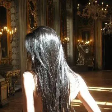 chat with ai character: Andrea Lopez