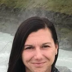 chat with ai character: Erica Doyon
