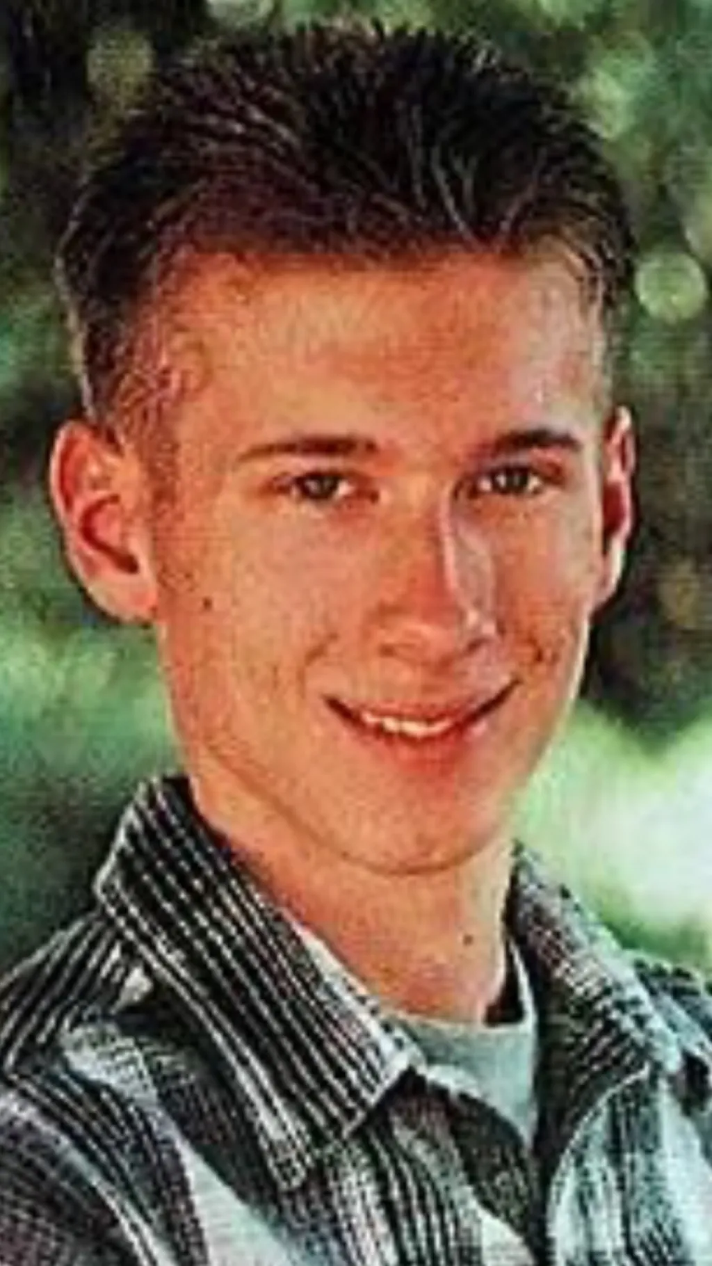 ai character: Eric Harris  background