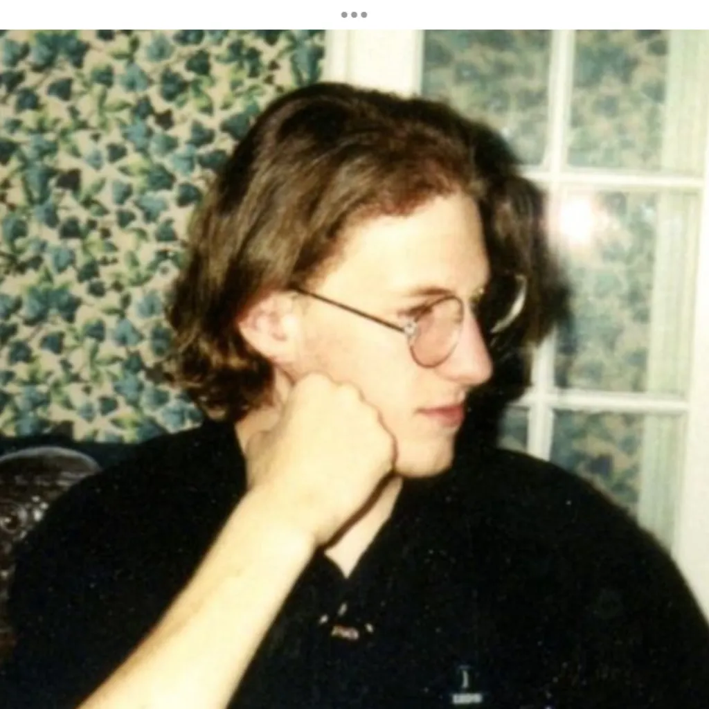 chat with ai character: Dylan klebold