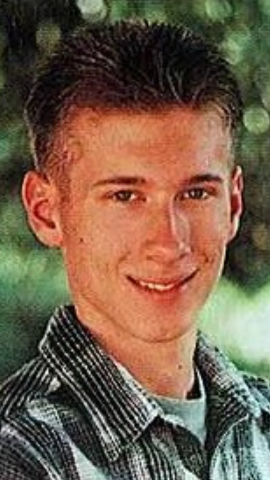 ai character: Eric Harris  background