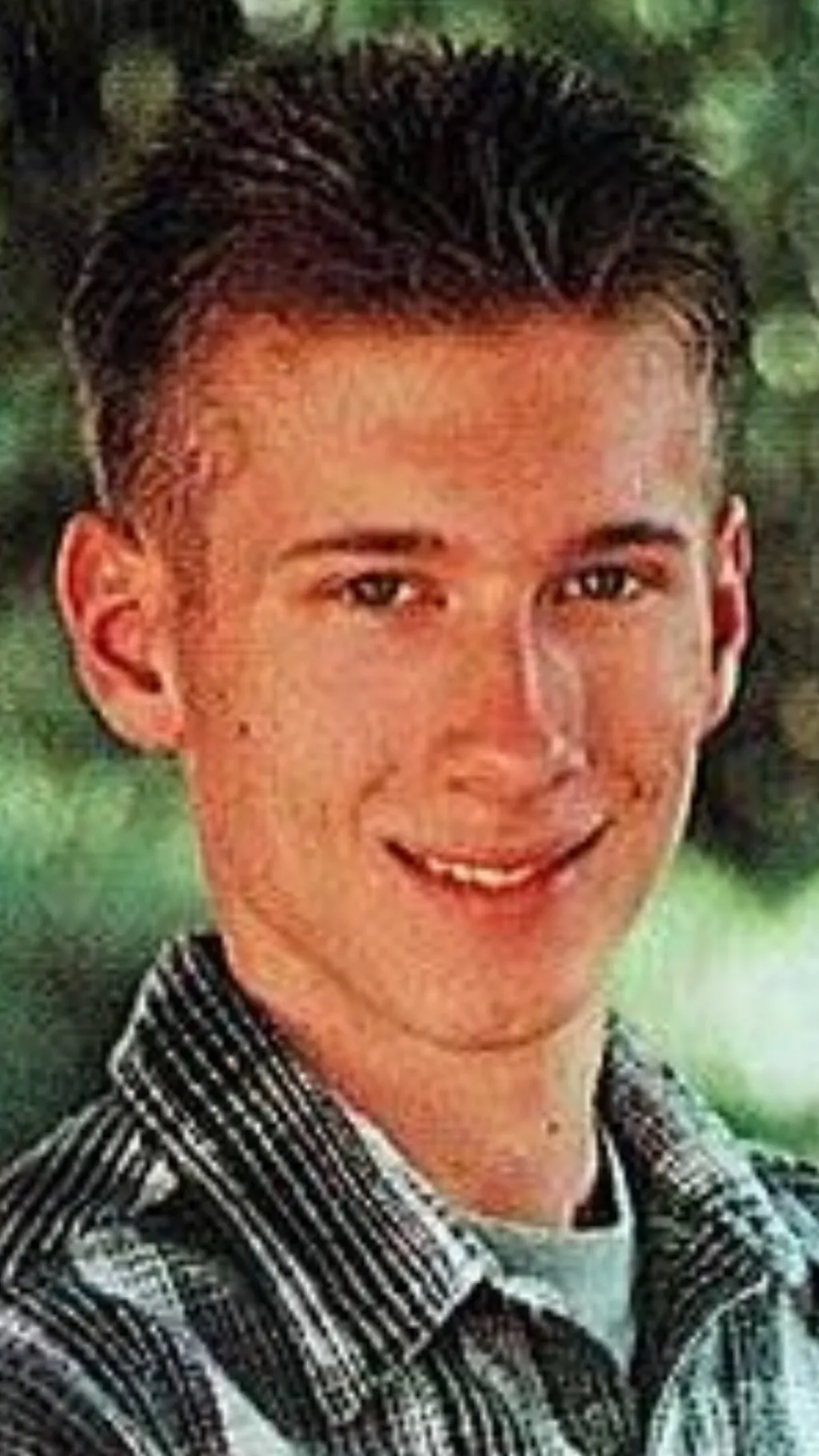 ai character: Eric Harris  background