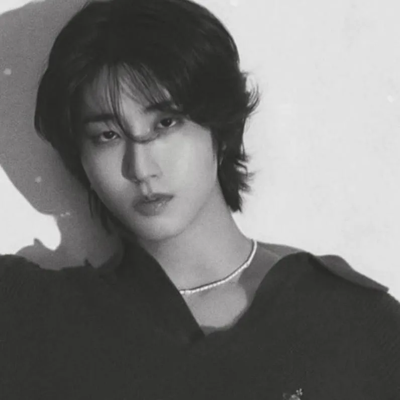 chat with ai character: Han Jisung 