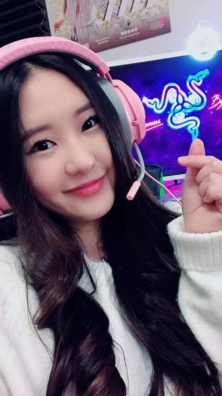 Talkie AI - Chat with Megan Lee