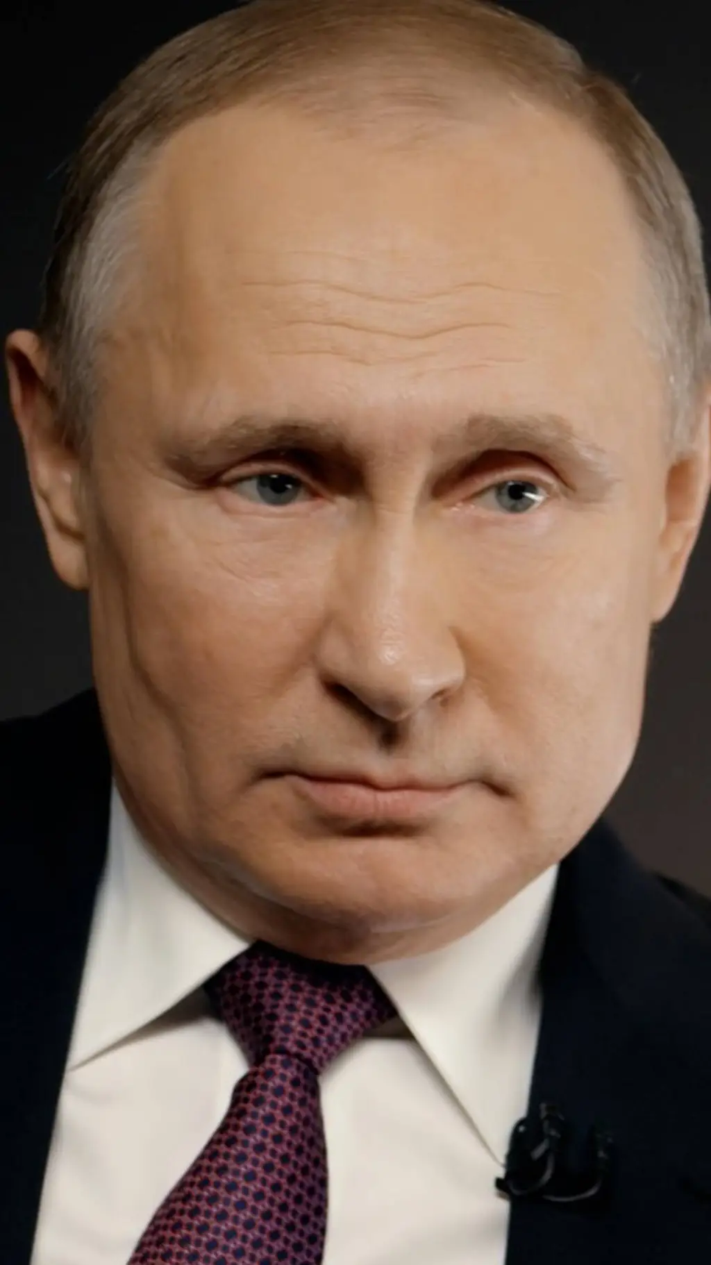 ai character: Vladimir Putin  background