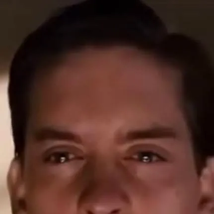 chat with ai character: MCI