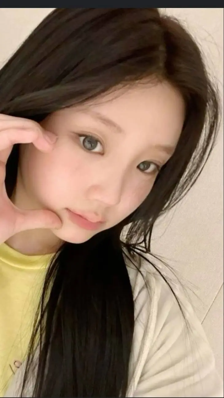 ai character: Wonhee background