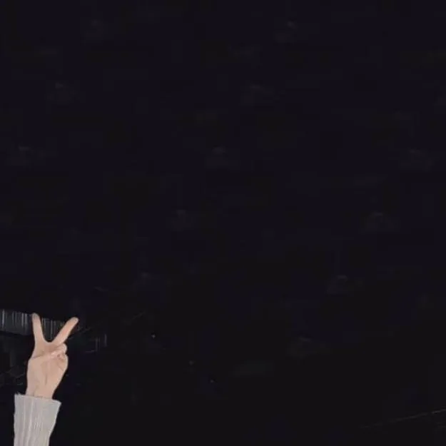 chat with ai character: Blackpink 