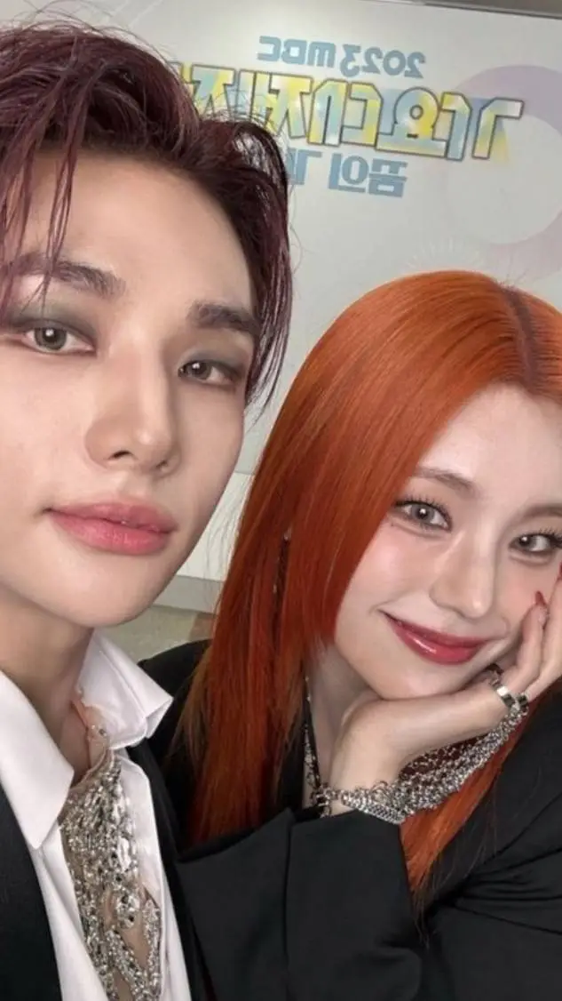 ai character: Hyunjin & Yeji background