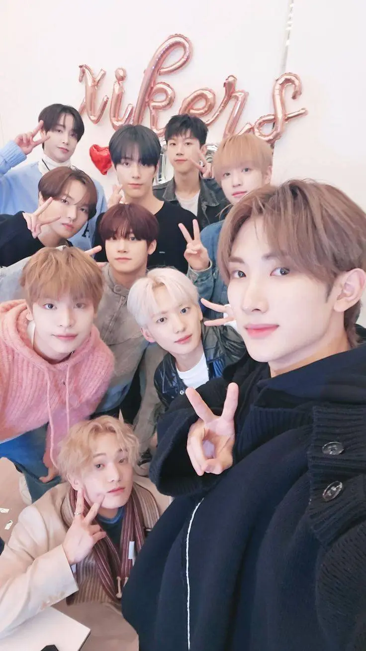 ai character: Xikers background