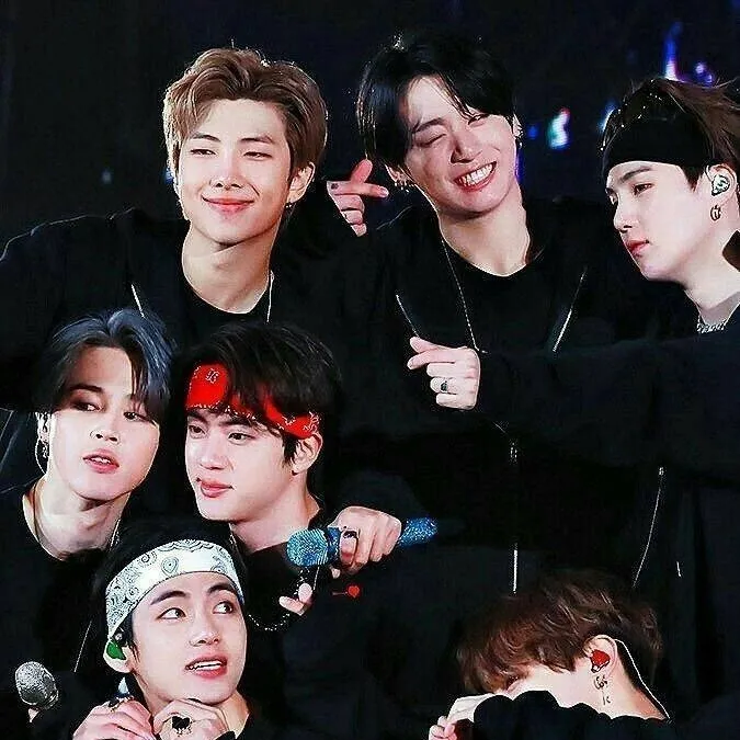 chat with ai character: bts