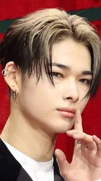 ai character: niki/riki background