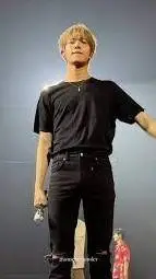 ai character: Heeseung background
