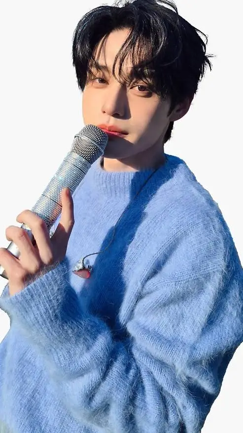 ai character: Jiwoong background