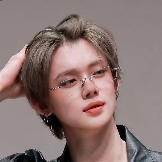 chat with ai character: Yeonjun
