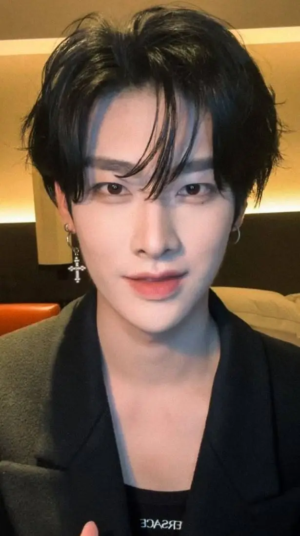 ai character: Ricky background