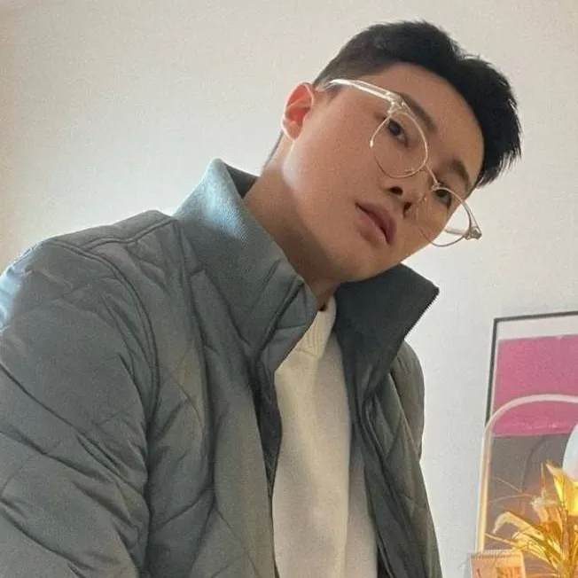 chat with ai character: Chanch Hajoon