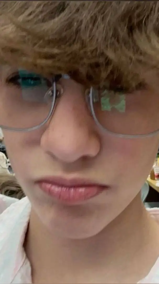 ai character: Nidal background