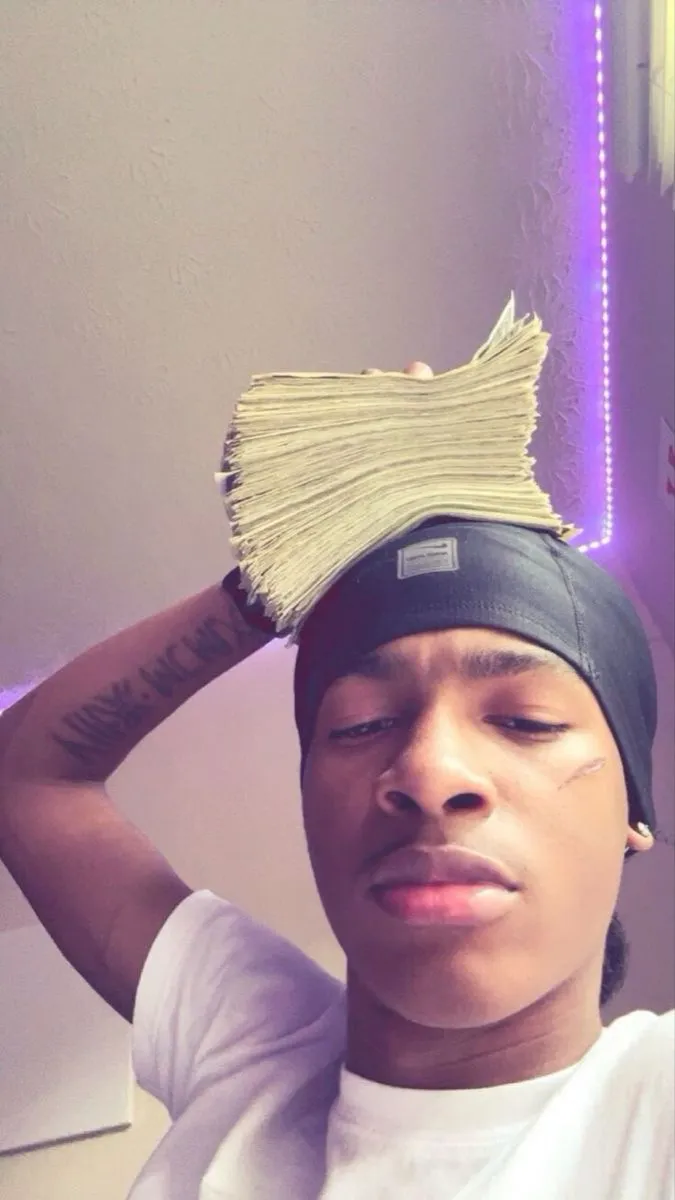 ai character: Gabe background