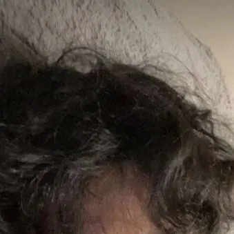 chat with ai character: benoftheweek