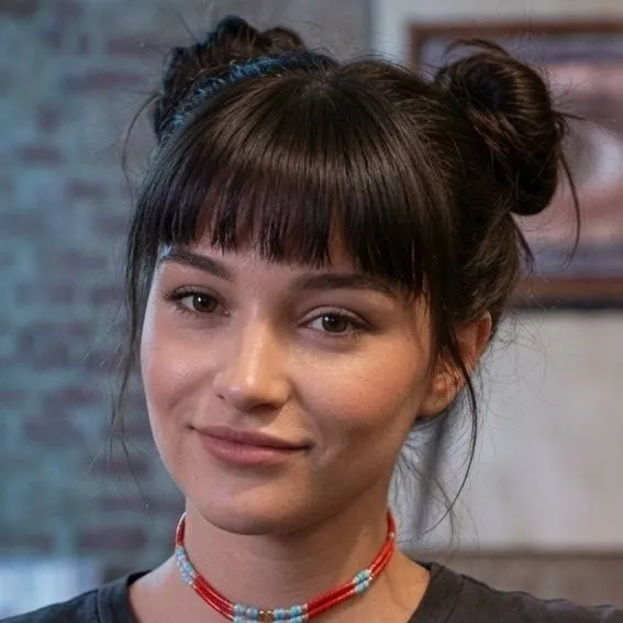 chat with ai character: Amanda Thomas 