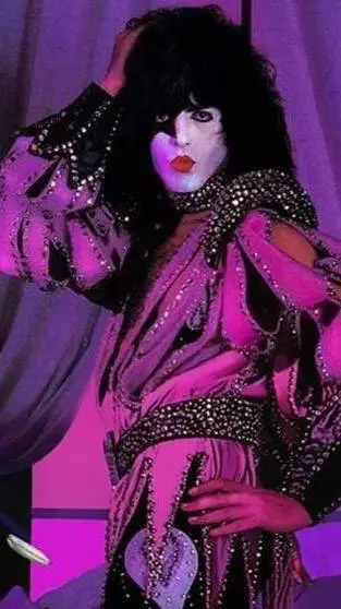 ai character: Paul Stanley  background