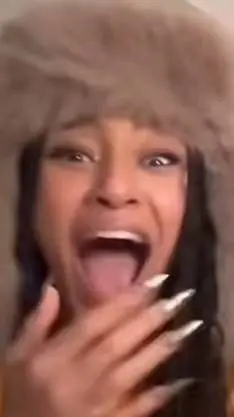 ai character: Katseye live(Daora background