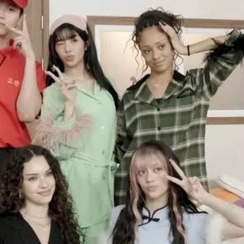 chat with ai character: Meizini