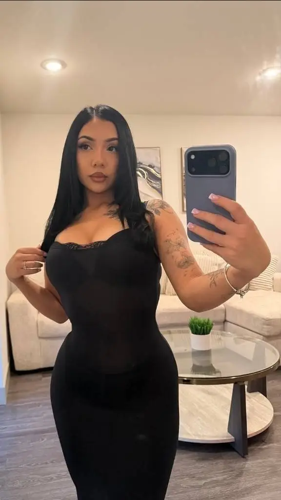 ai character: Andrea background