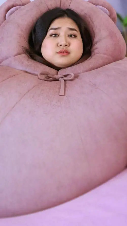 ai character: gorda background