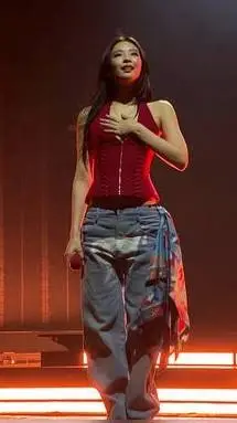 ai character: jennie kim background