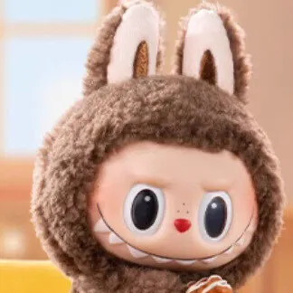 chat with ai character: Labubu