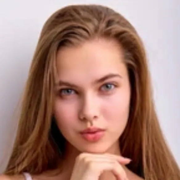 chat with ai character: Emily