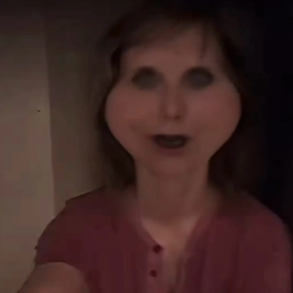 chat with ai character: Creepy mother