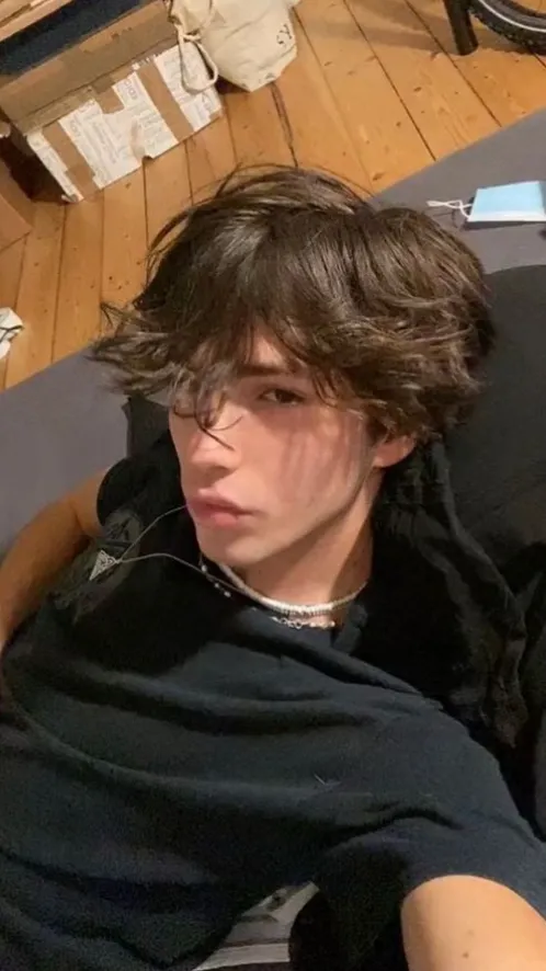 ai character: Axel  background