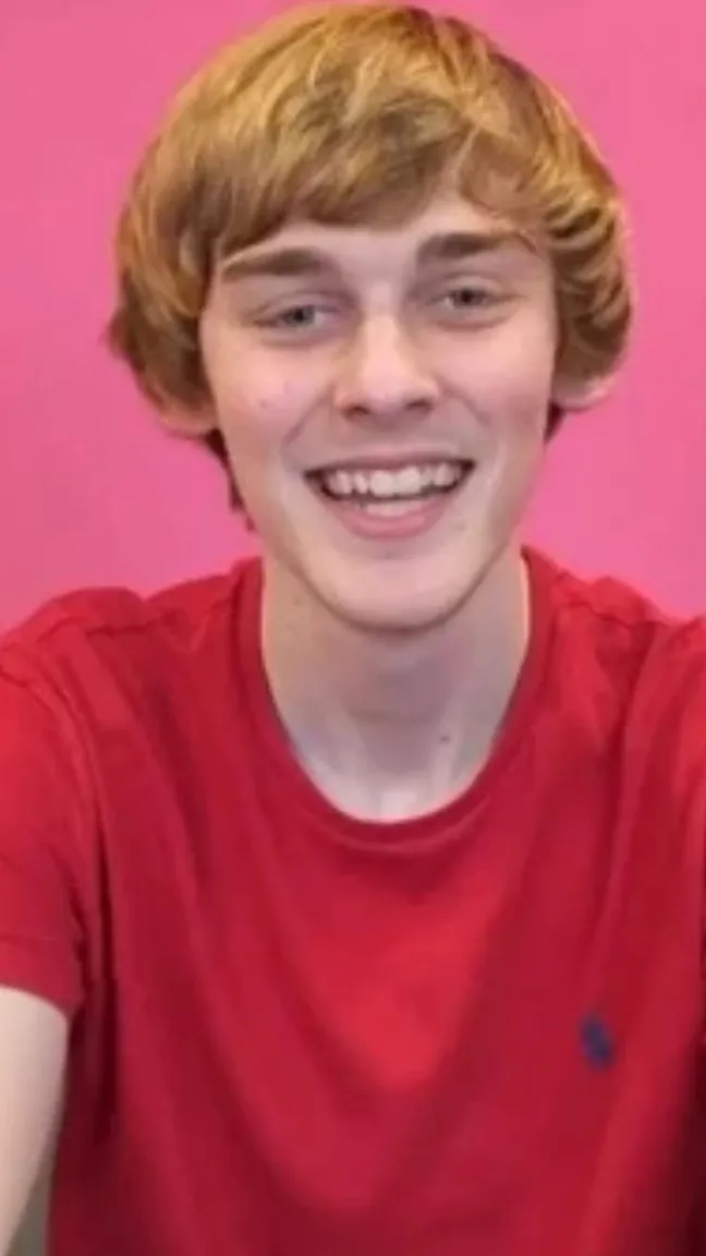 ai character: Logan Thirtyacre background